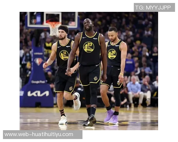 美媒分享库里一家六口温馨聚餐瞬间时光荏苒令人感慨不已