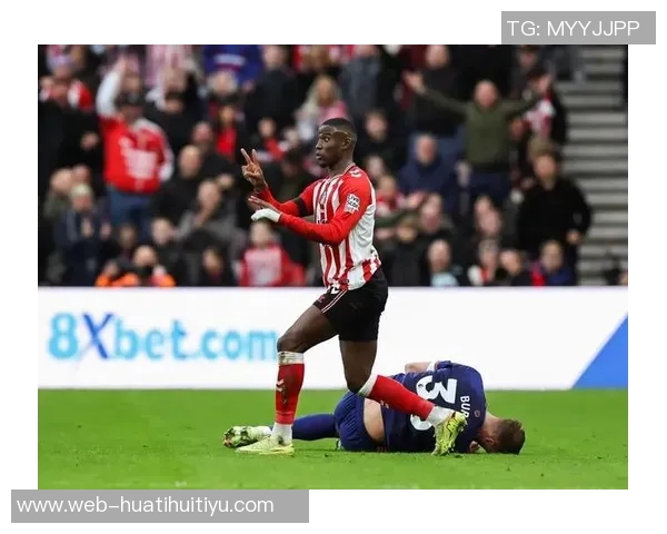 纽卡斯尔后卫丹伯恩遭遇肋骨骨折伤情将缺席数周比赛 纽卡斯尔后卫丹伯恩遭遇肋骨骨折伤情将缺席数周比赛