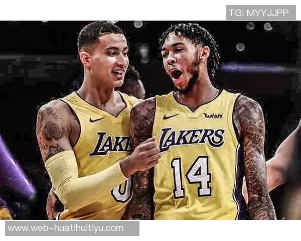 贾里德巴特勒对湖人狂砍35分7篮板9助攻引发多队关注的热议